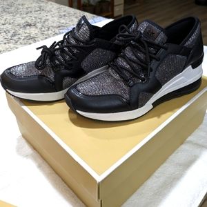 NIB Michael Kors Liv Trainer Extreme Sneakers Women's Size 8M Black & Silver